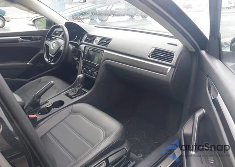 2017 Volkswagen Passat 1.8T R-Line from USA, damaged, VIN 1VWDT7A33HC011821